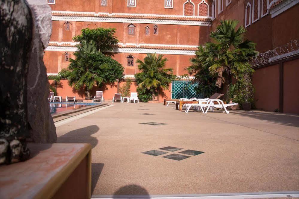 Hotel The Sun & 3*