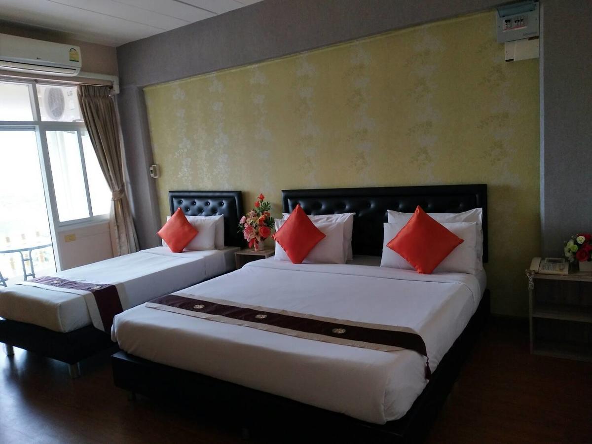 Hotel The Sun & 3*
